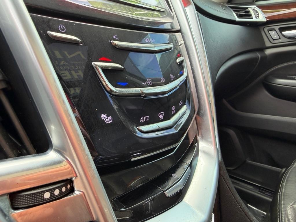 Cadillac SRX Luxury Collection FWD 2015