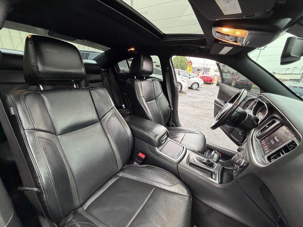 Dodge Charger SXT 2017