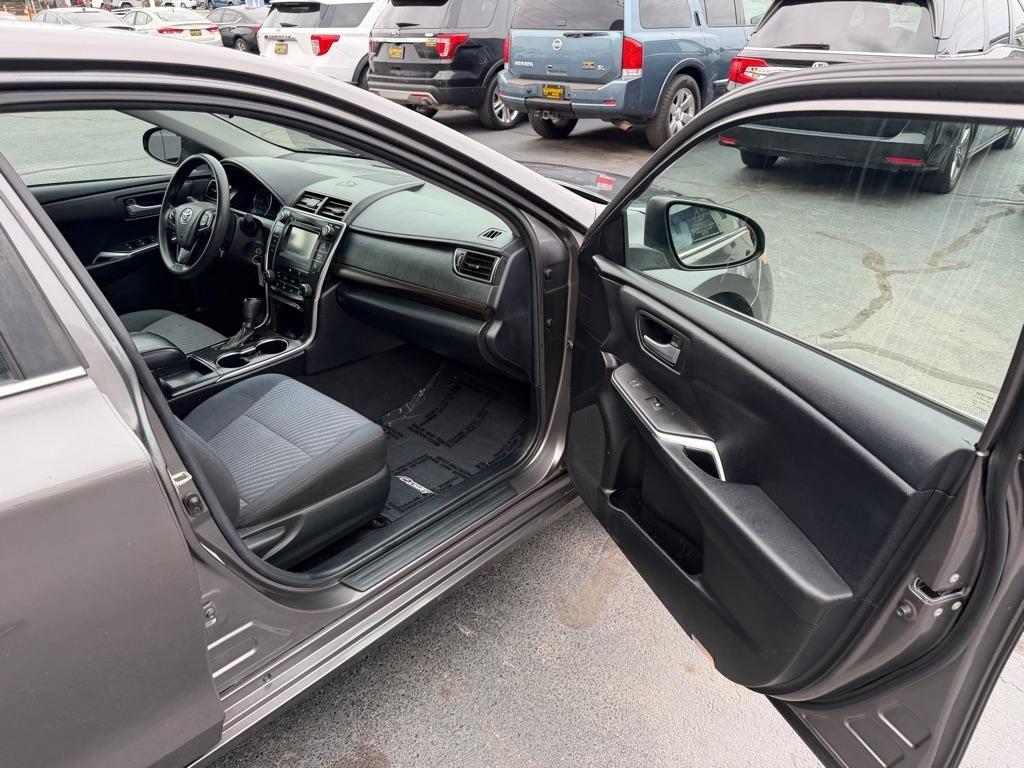 Toyota Camry LE 2017