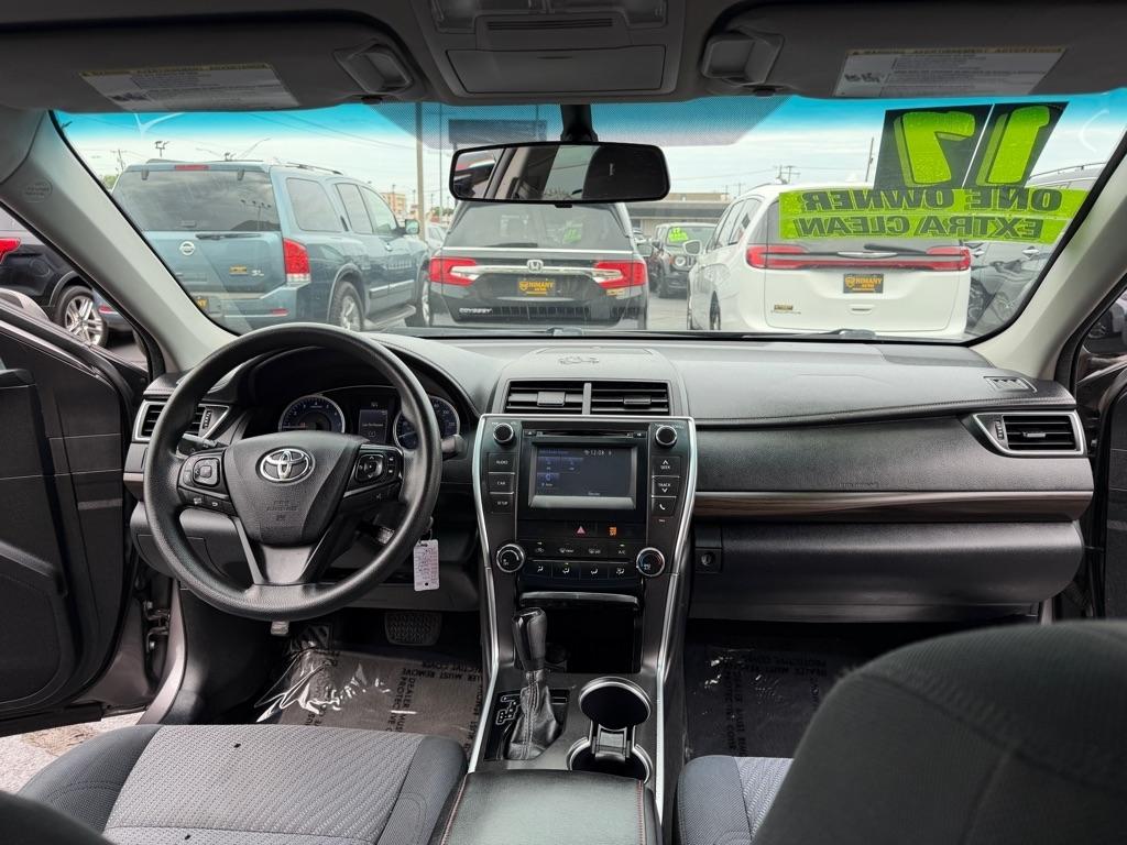 Toyota Camry LE 2017