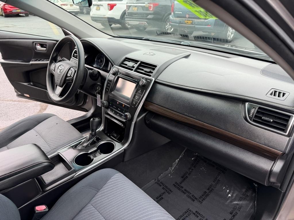 Toyota Camry LE 2017