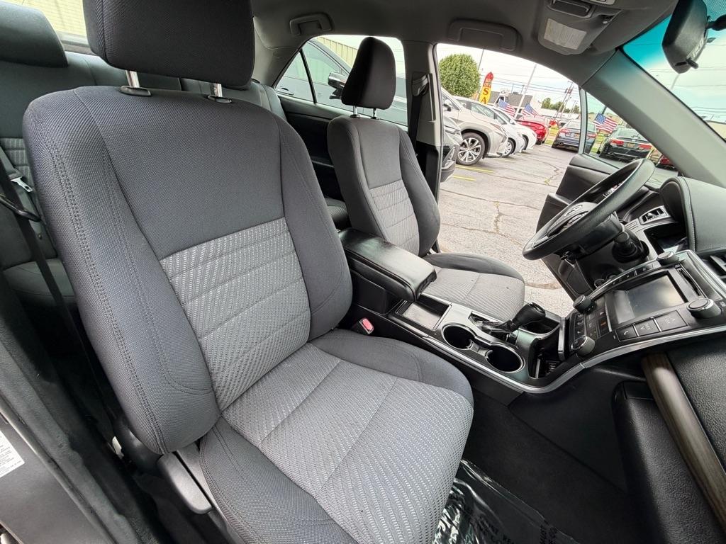 Toyota Camry LE 2017