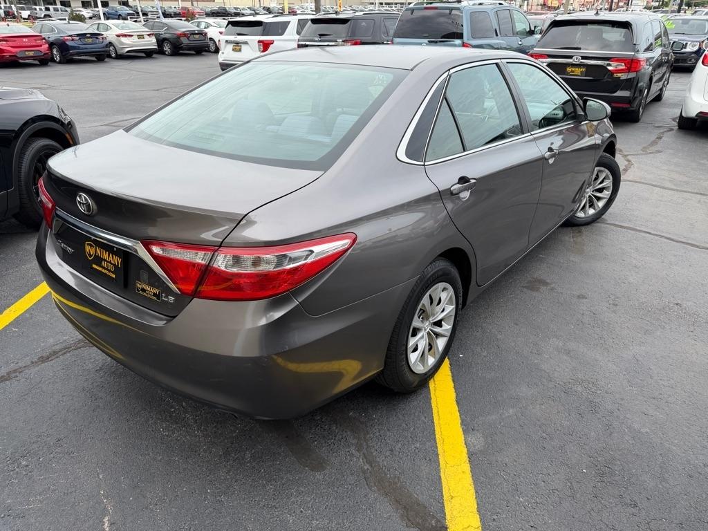 Toyota Camry LE 2017