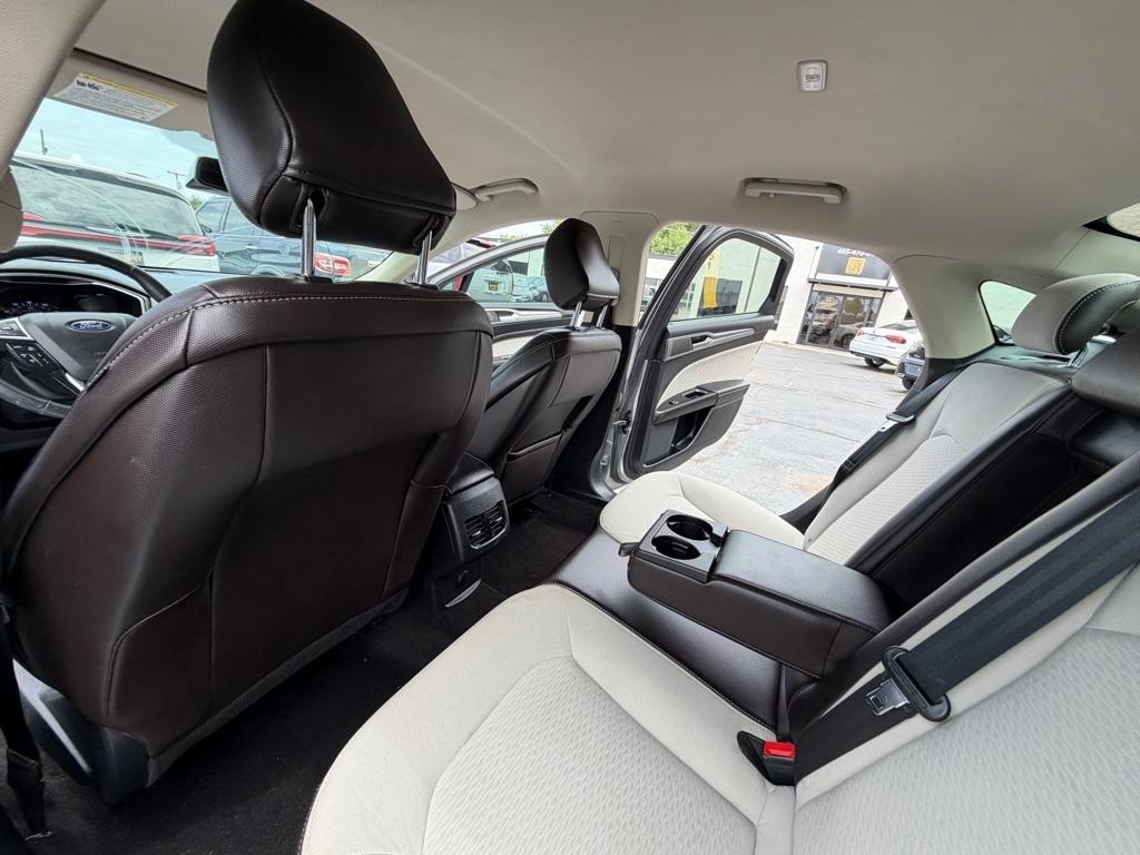 Ford Fusion SE 2020