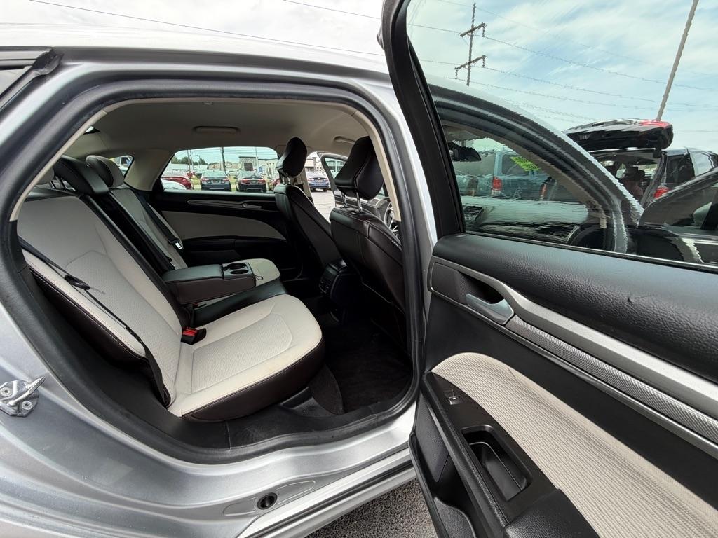 Ford Fusion SE 2020