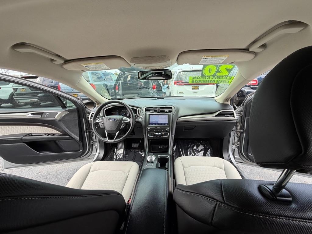 Ford Fusion SE 2020