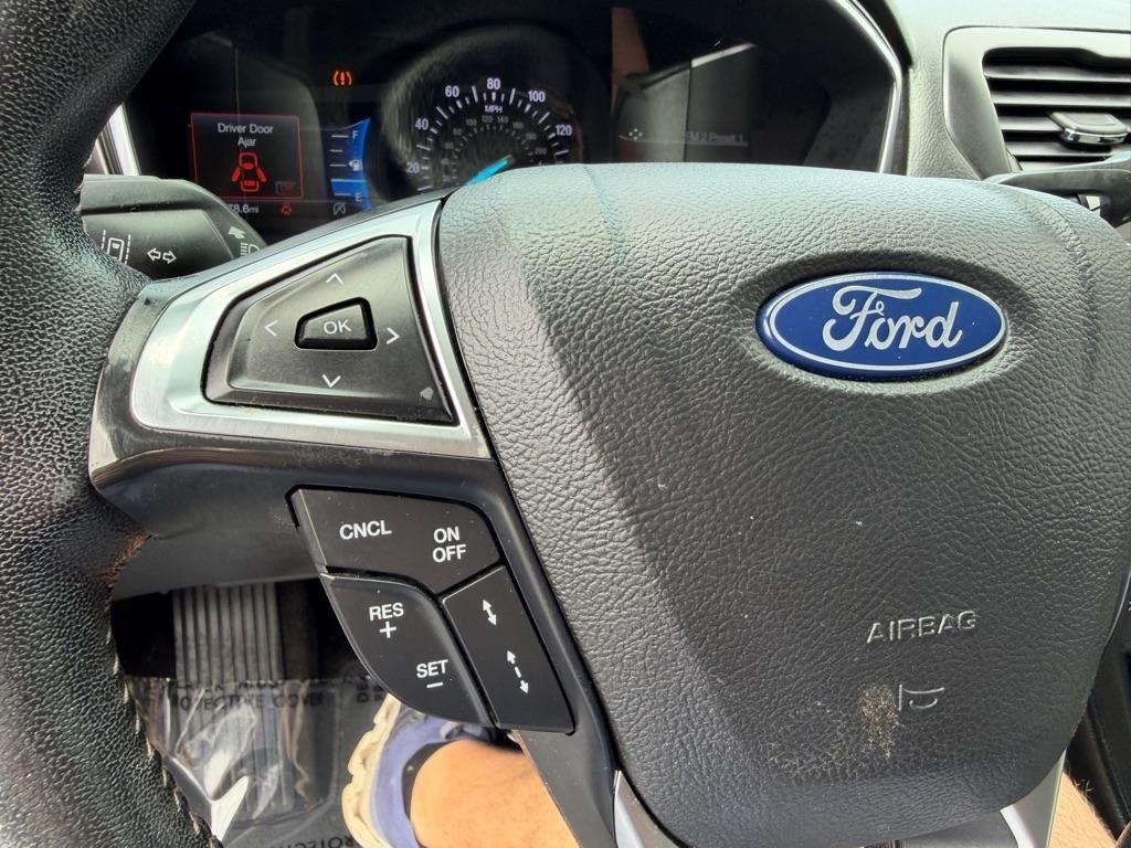 Ford Fusion SE 2020
