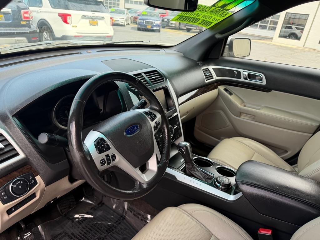 Ford Explorer Limited 4WD 2014