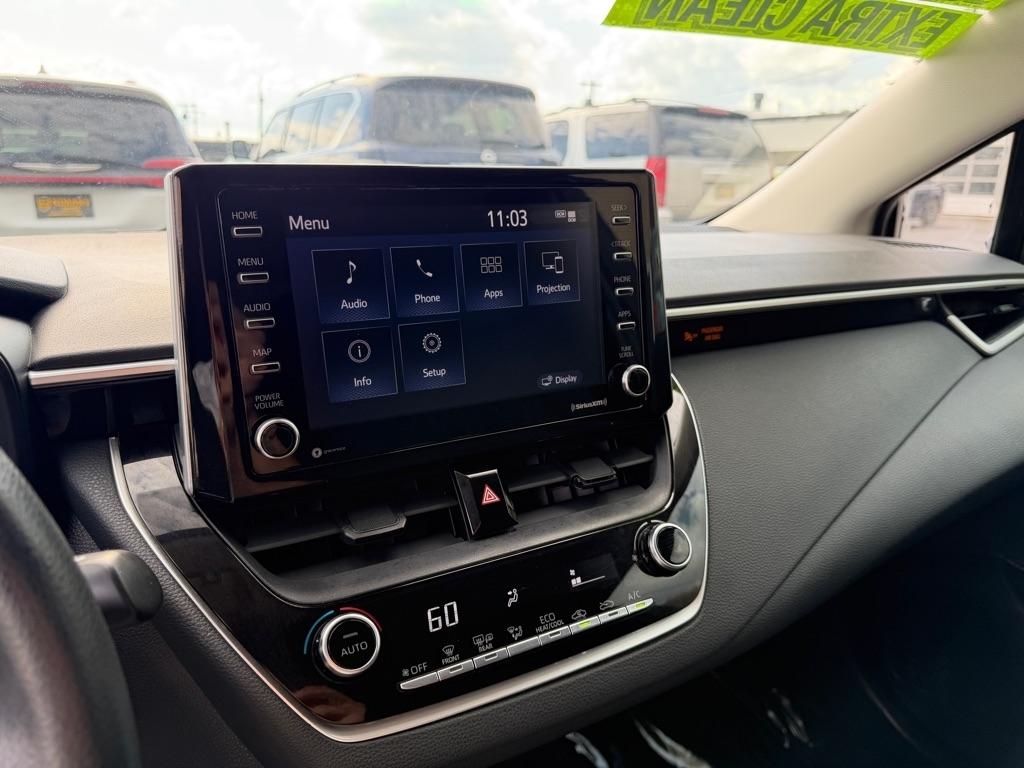 Toyota Corolla LE 2021
