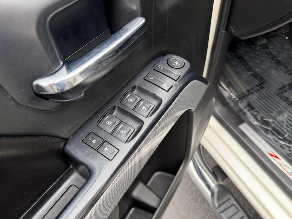 Chevrolet Silverado 1500 LT Crew Cab 4WD 2015