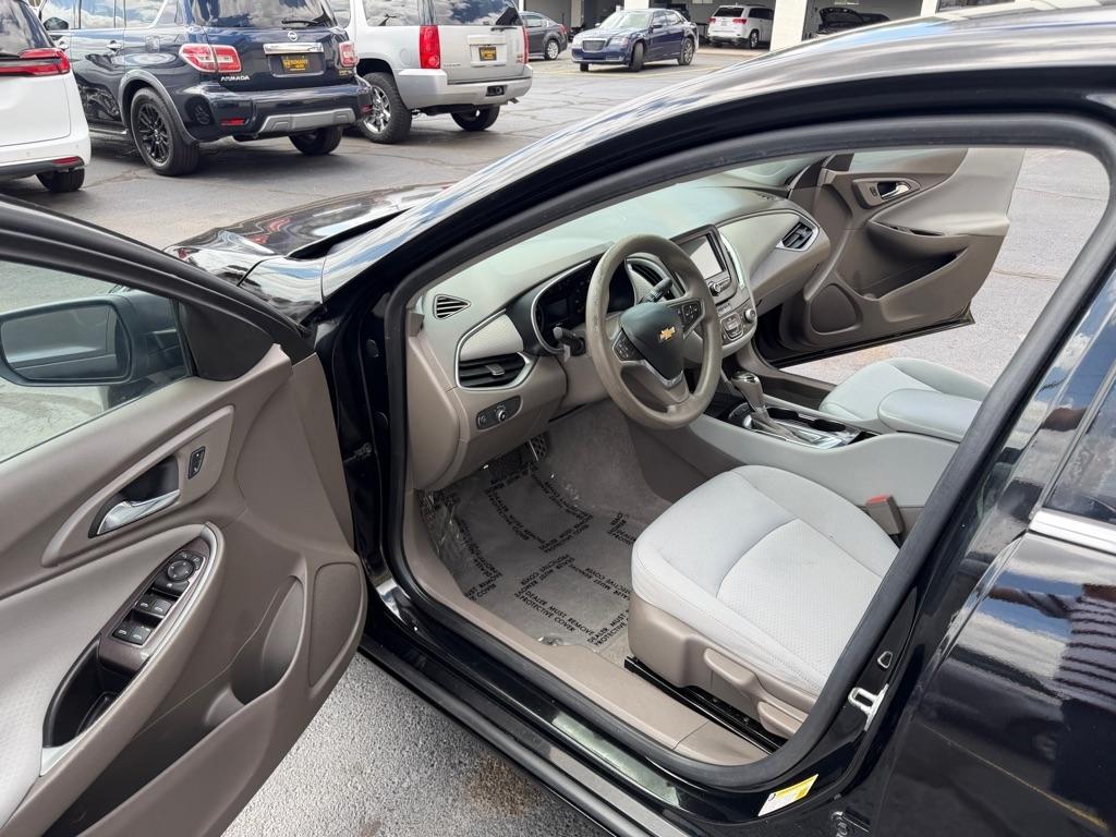 Chevrolet Malibu LS 2016
