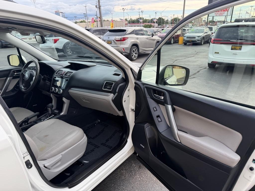 Subaru Forester 2.5i Touring 2016
