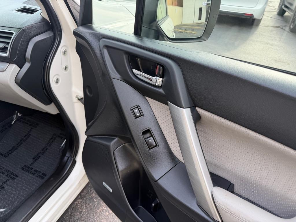 Subaru Forester 2.5i Touring 2016