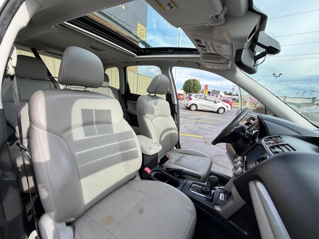 Subaru Forester 2.5i Touring 2016