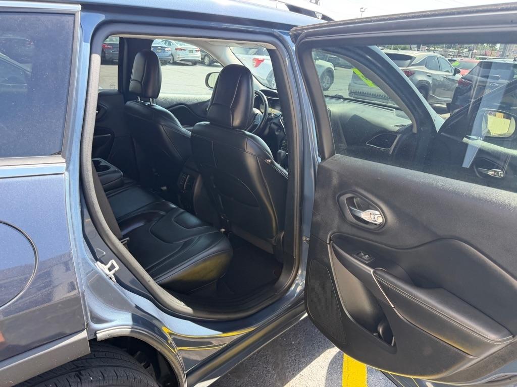 Jeep Cherokee 4dr Limited 4WD 2020