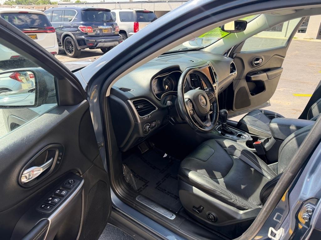 Jeep Cherokee 4dr Limited 4WD 2020