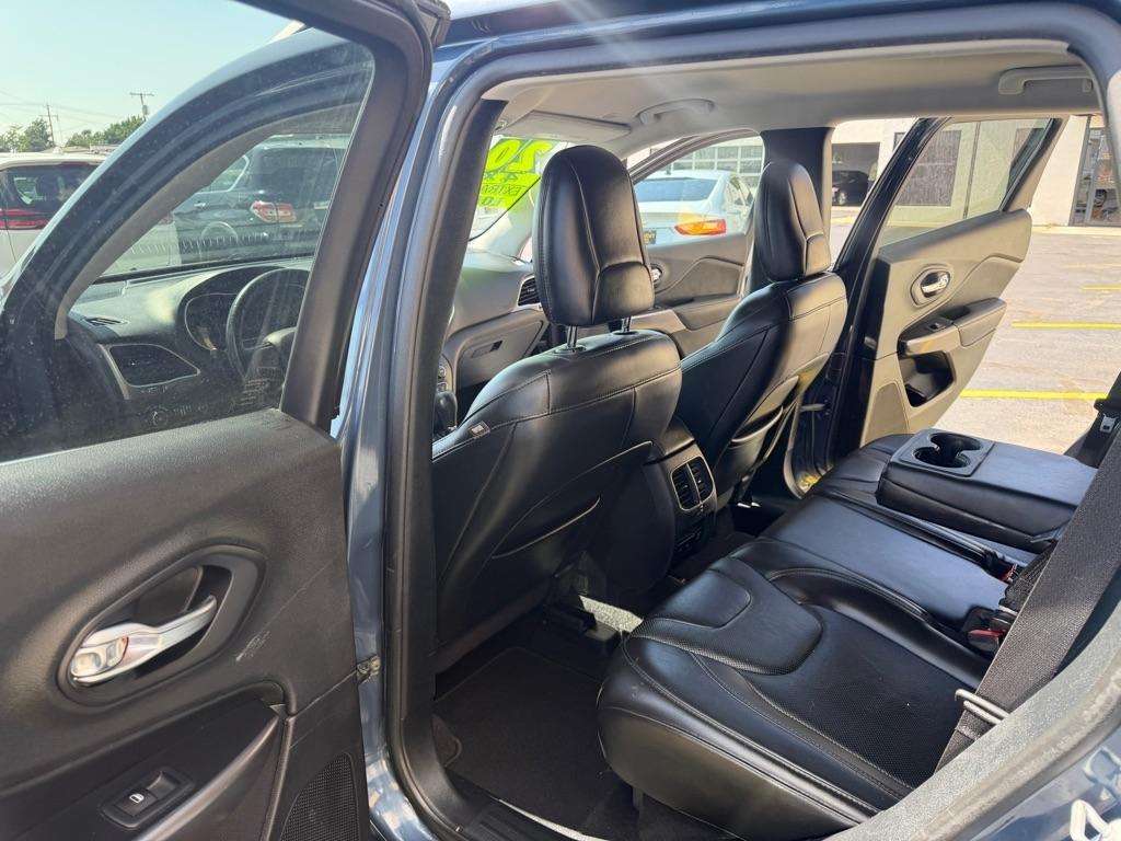 Jeep Cherokee 4dr Limited 4WD 2020