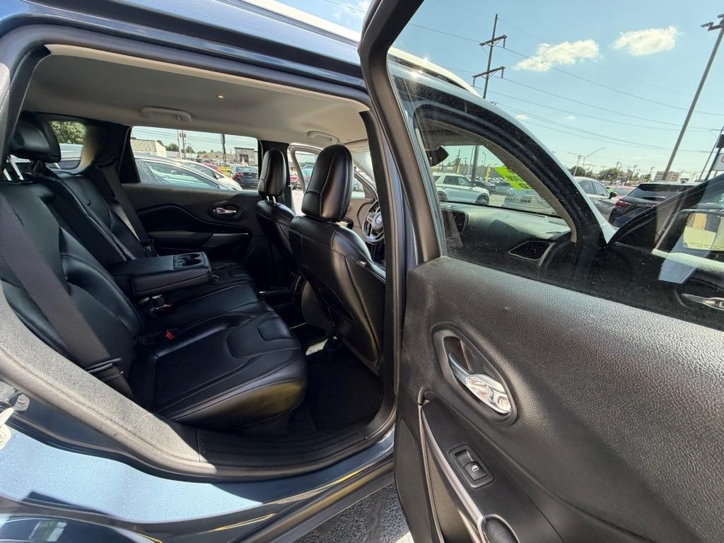 Jeep Cherokee 4dr Limited 4WD 2020