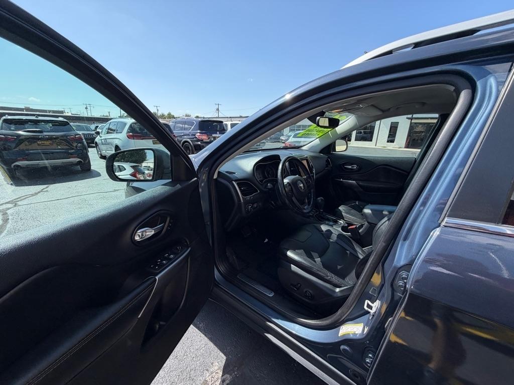 Jeep Cherokee 4dr Limited 4WD 2020