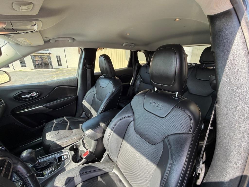 Jeep Cherokee 4dr Limited 4WD 2020