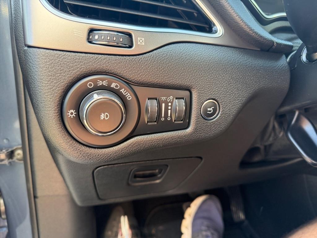 Jeep Cherokee 4dr Limited 4WD 2020