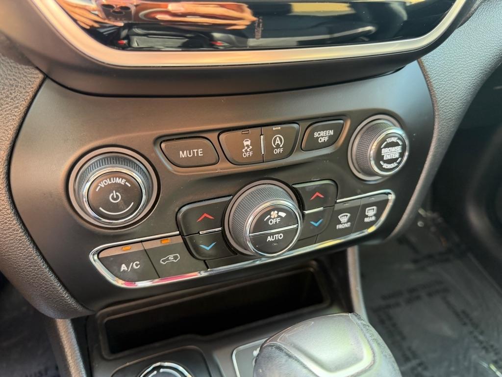 Jeep Cherokee 4dr Limited 4WD 2020