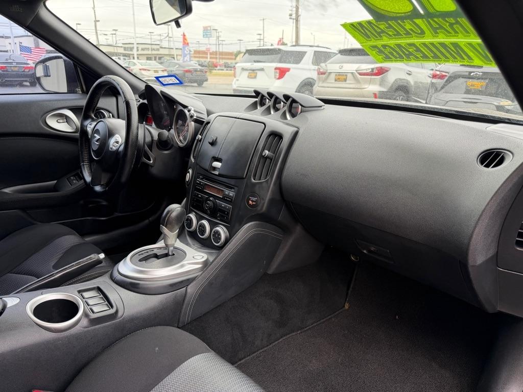Nissan Z 370Z NISMO Coupe 2013