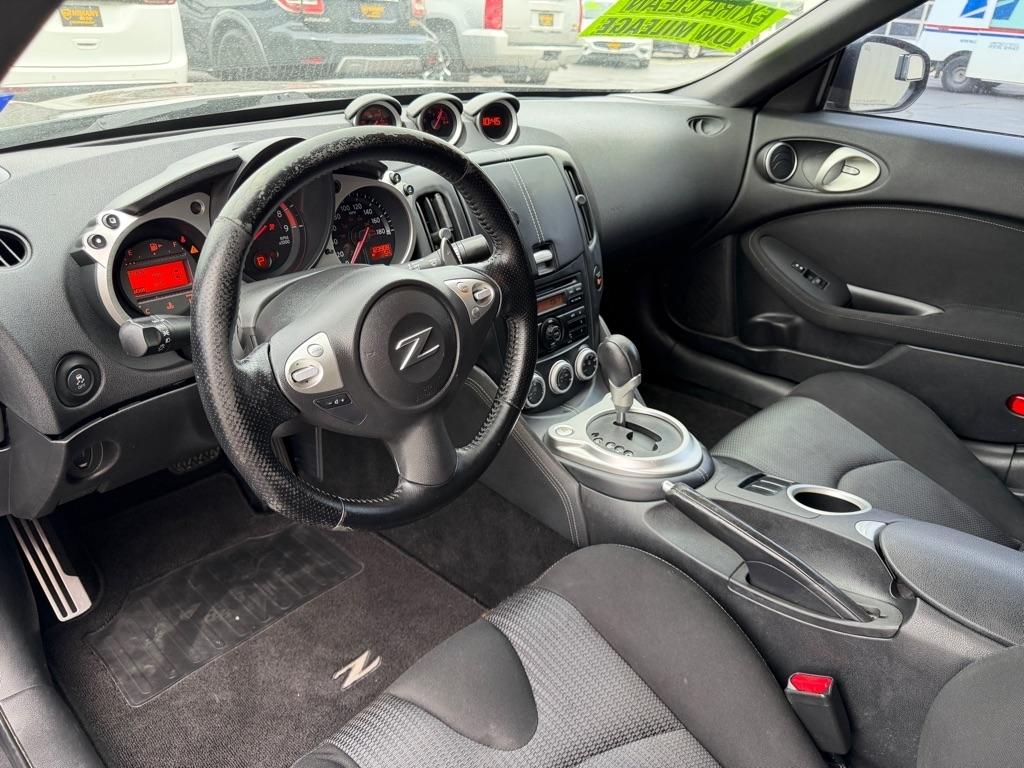 Nissan Z 370Z NISMO Coupe 2013