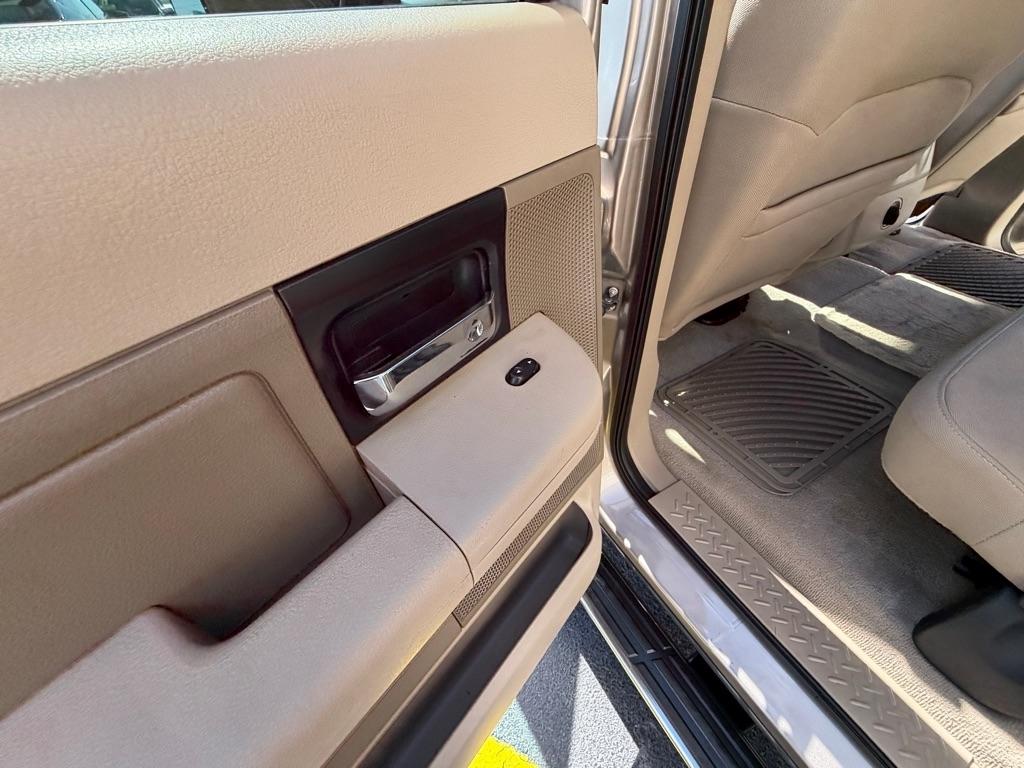 Ford F-150 XLT SuperCrew 2WD 2006