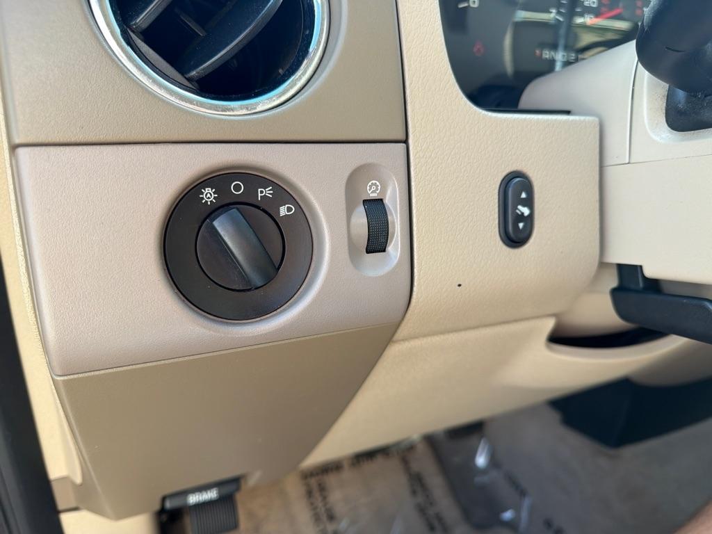 Ford F-150 XLT SuperCrew 2WD 2006