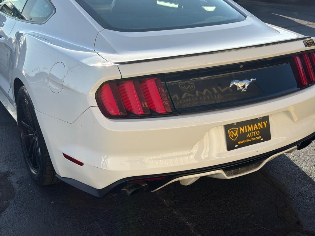 Ford Mustang EcoBoost Coupe 2015