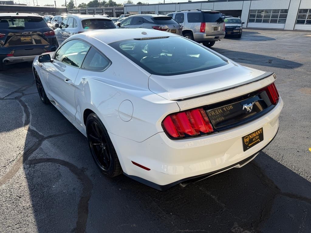 Ford Mustang EcoBoost Coupe 2015