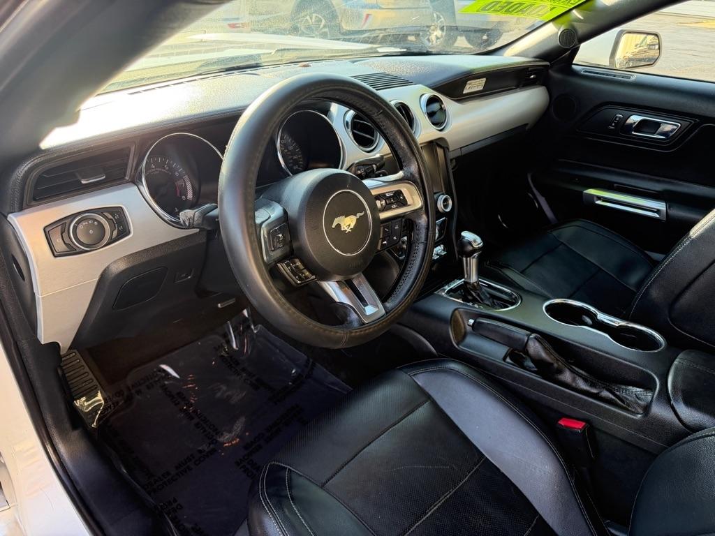 Ford Mustang EcoBoost Coupe 2015