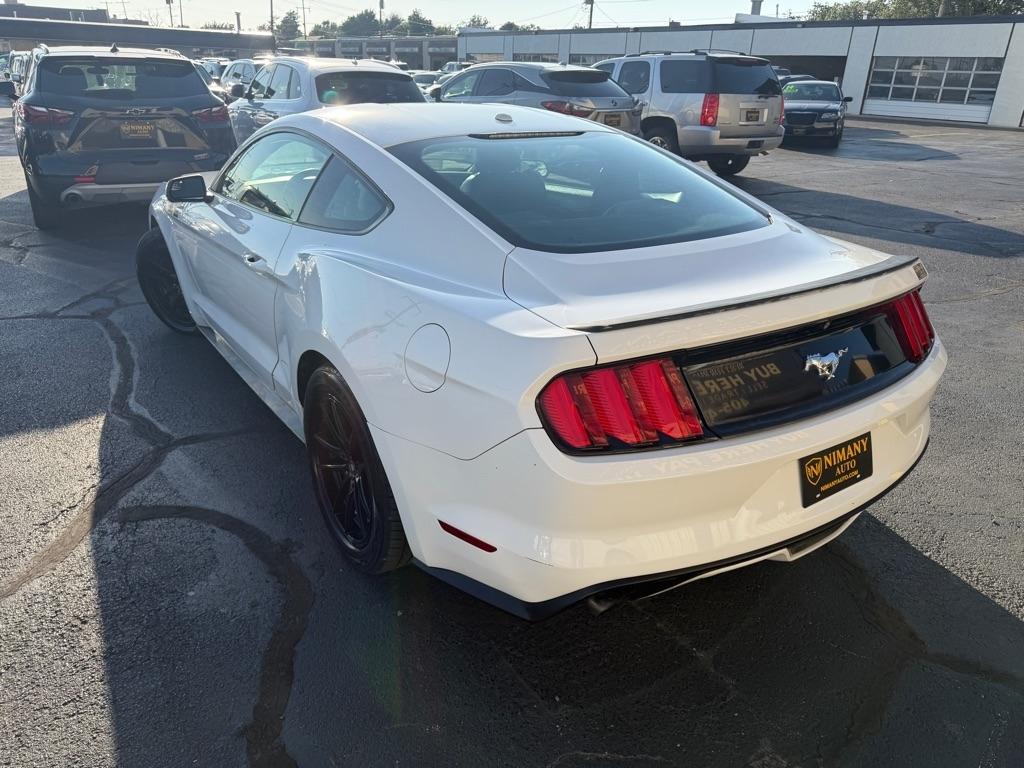 Ford Mustang EcoBoost Coupe 2015
