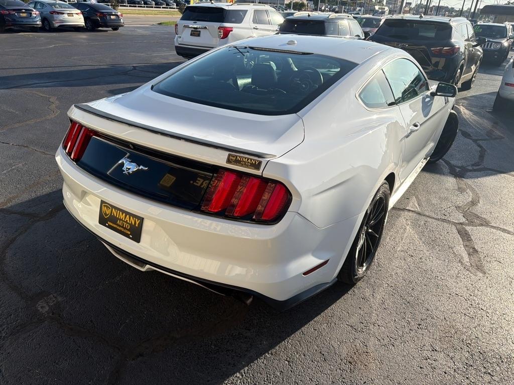 Ford Mustang EcoBoost Coupe 2015