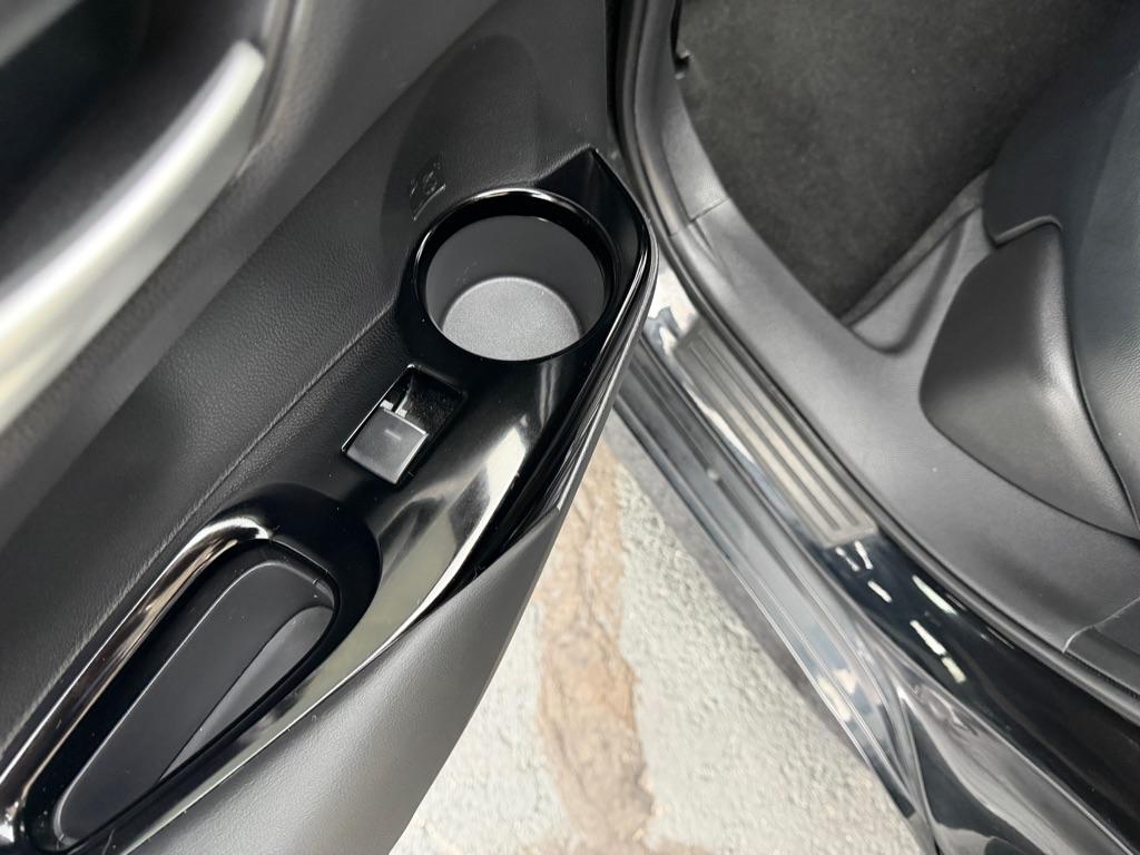 Toyota Corolla XSE Hatchback CVT 2022