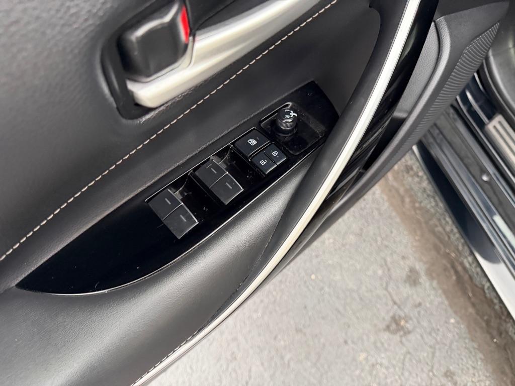 Toyota Corolla XSE Hatchback CVT 2022