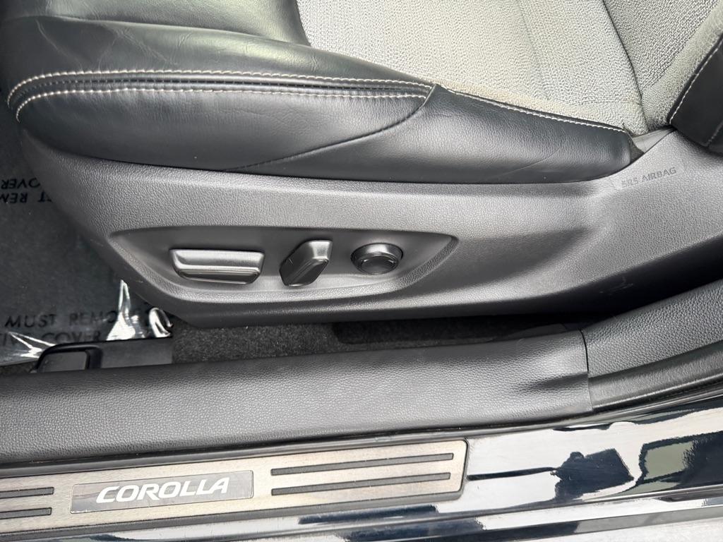 Toyota Corolla XSE Hatchback CVT 2022