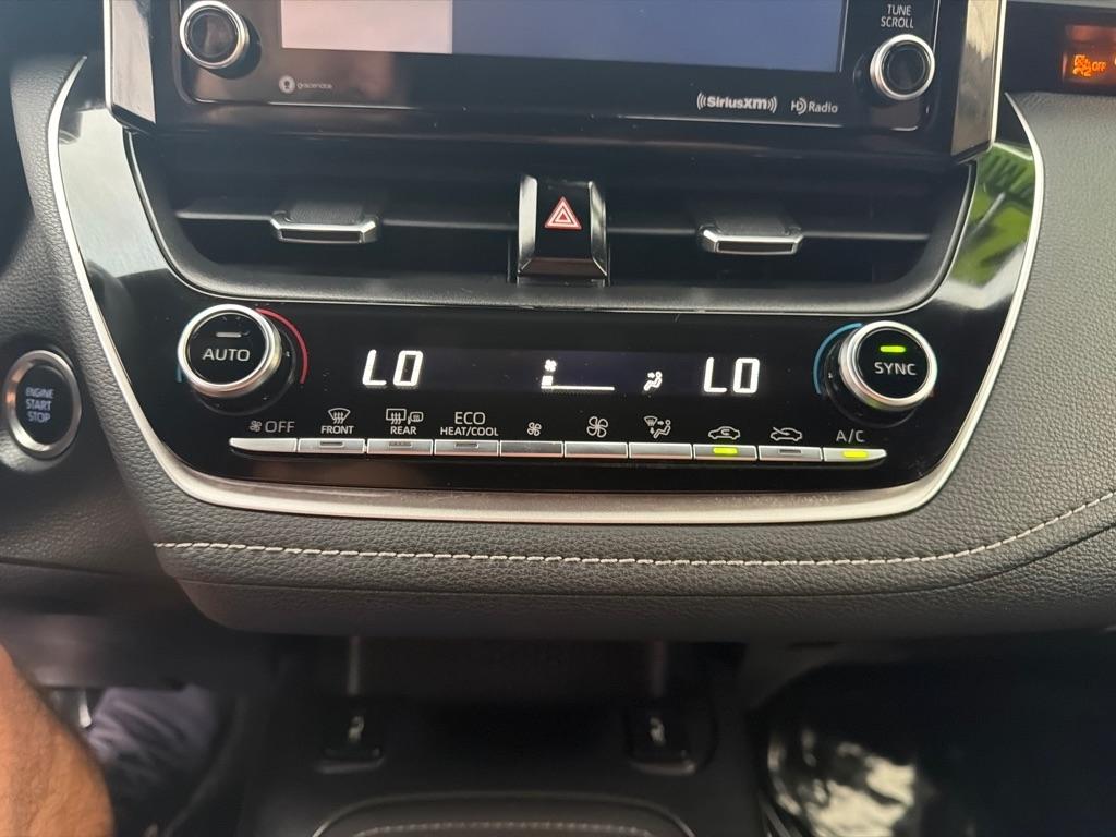 Toyota Corolla XSE Hatchback CVT 2022