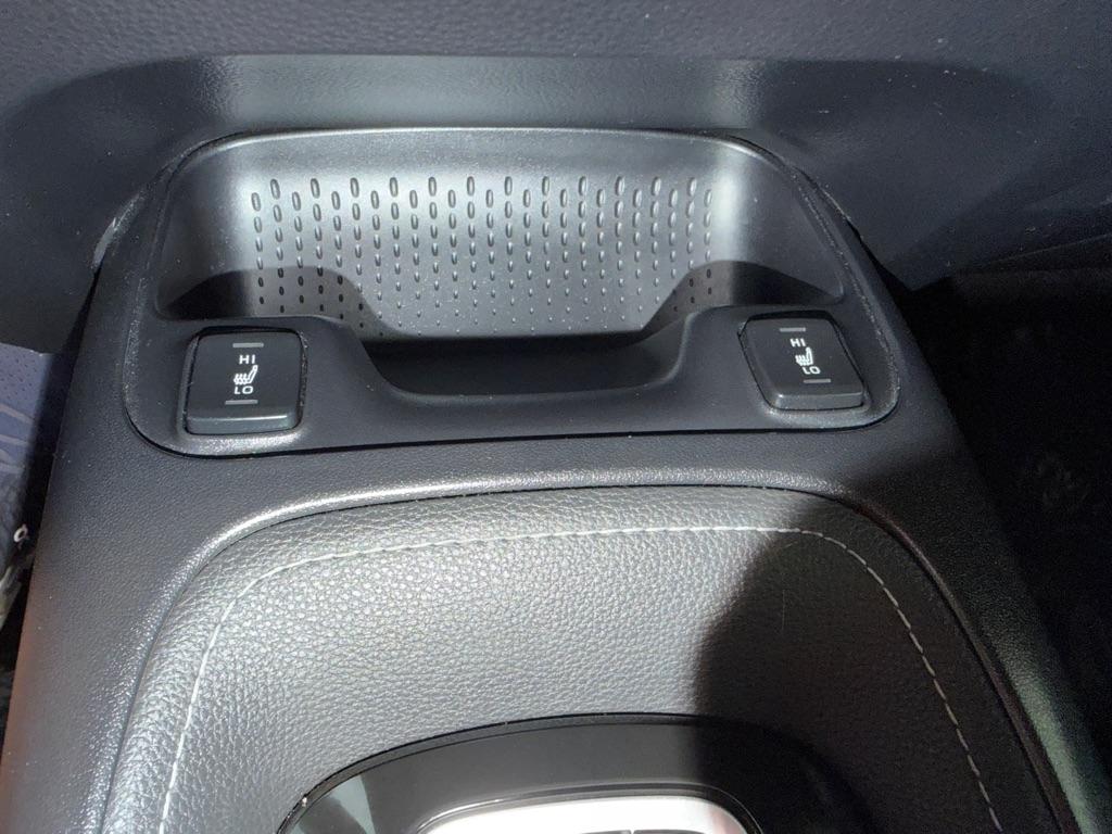 Toyota Corolla XSE Hatchback CVT 2022