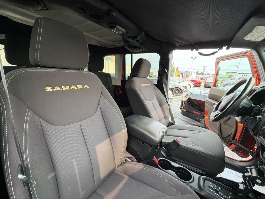 Jeep Wrangler Unlimited Sahara 4WD 2014