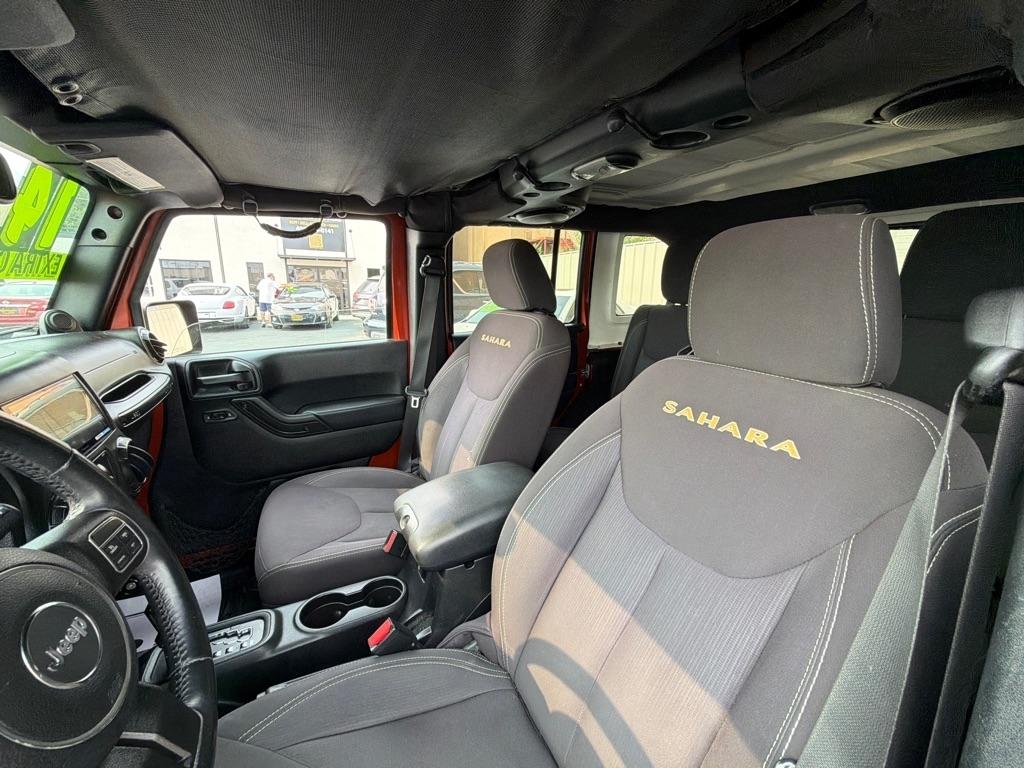 Jeep Wrangler Unlimited Sahara 4WD 2014