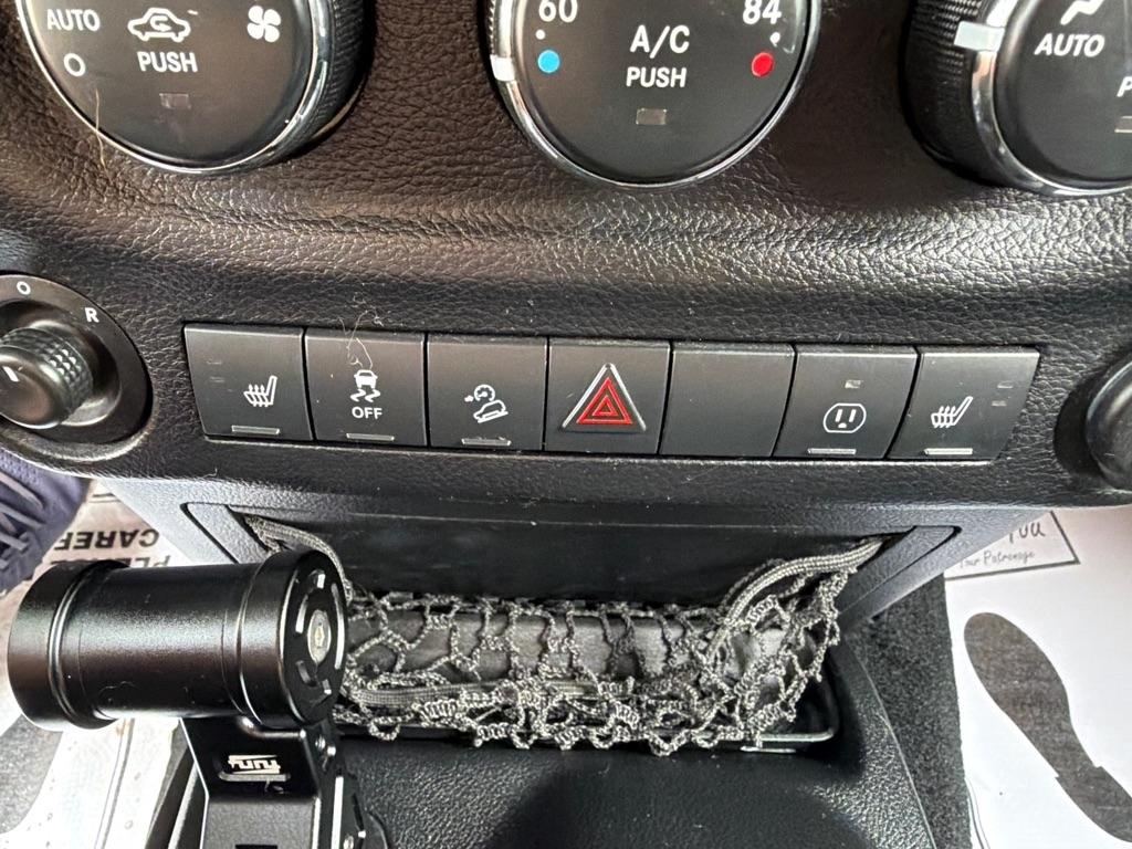 Jeep Wrangler Unlimited Sahara 4WD 2014