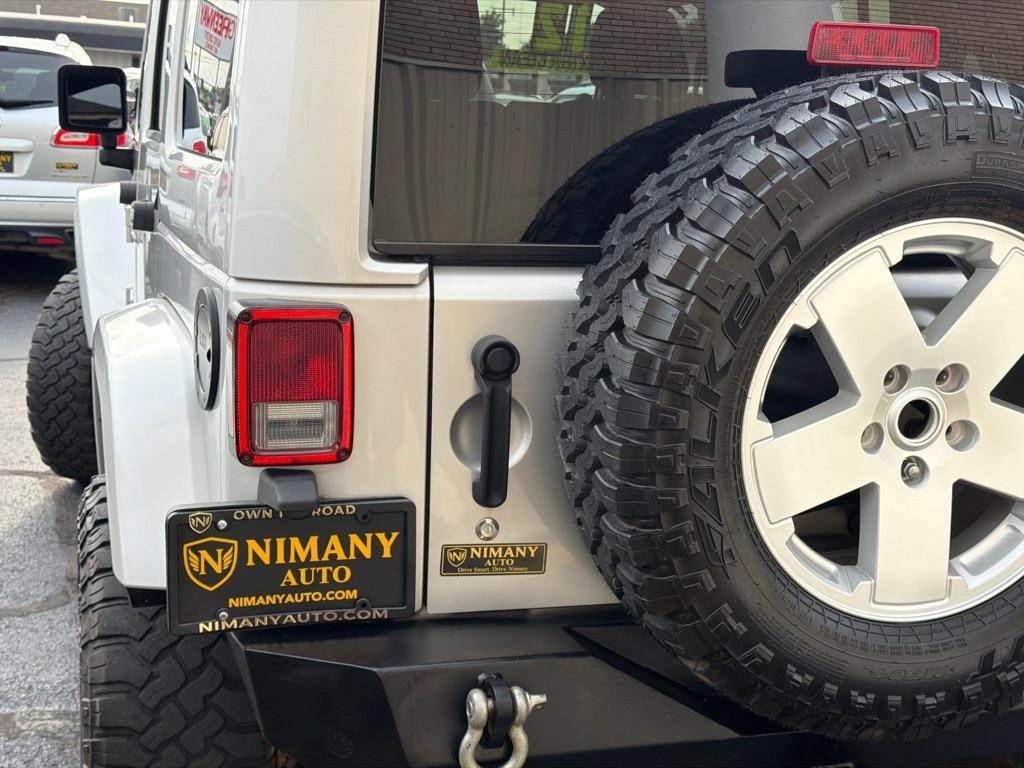 Jeep Wrangler Unlimited Sahara 4WD 2012