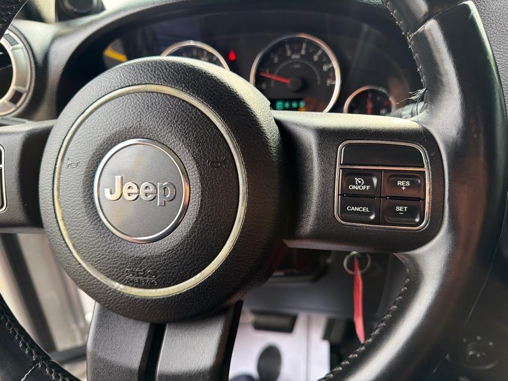 Jeep Wrangler Unlimited Sahara 4WD 2012