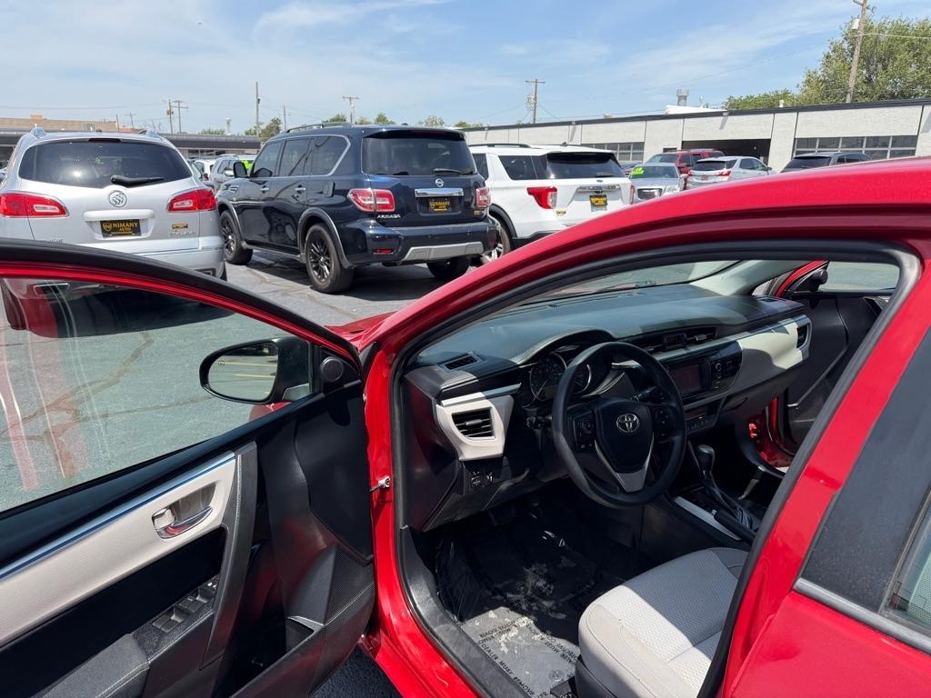 Toyota Corolla LE CVT 2016