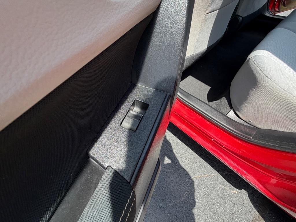 Toyota Corolla LE CVT 2016