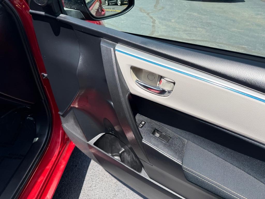 Toyota Corolla LE CVT 2016