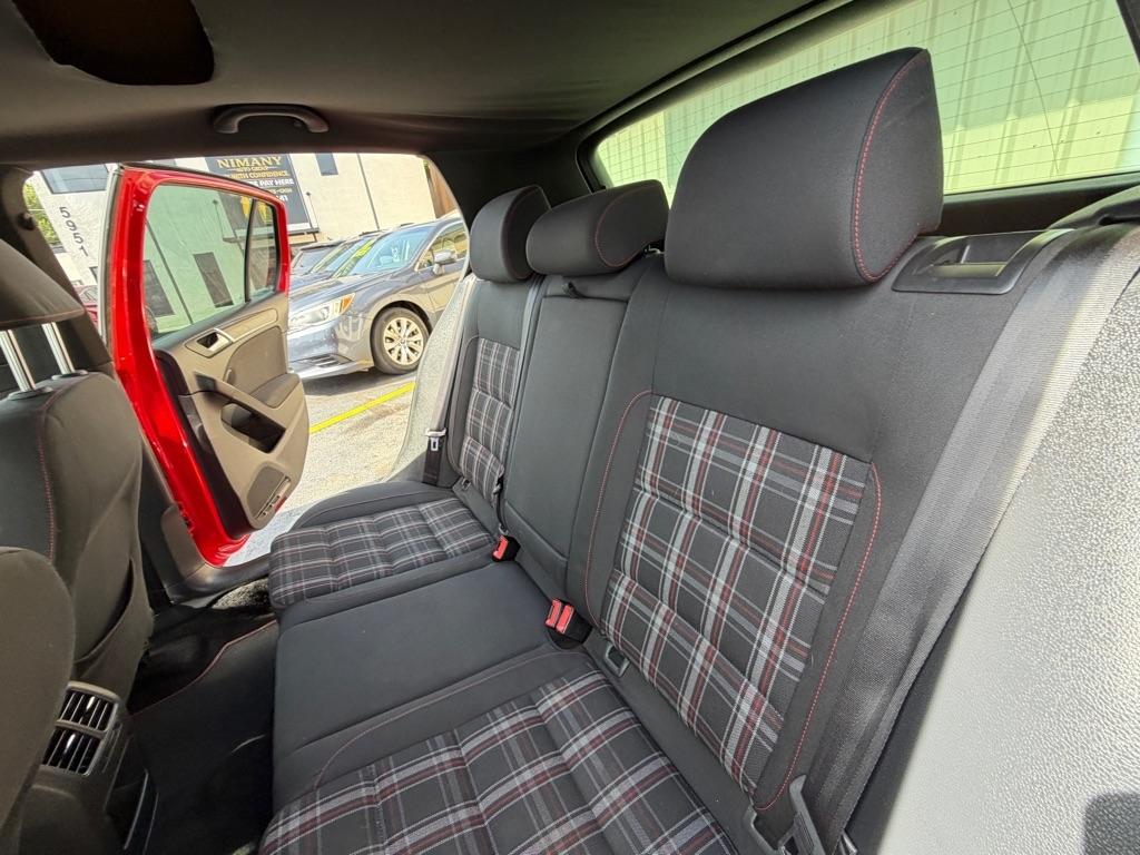 Volkswagen GTI 4-door 2013