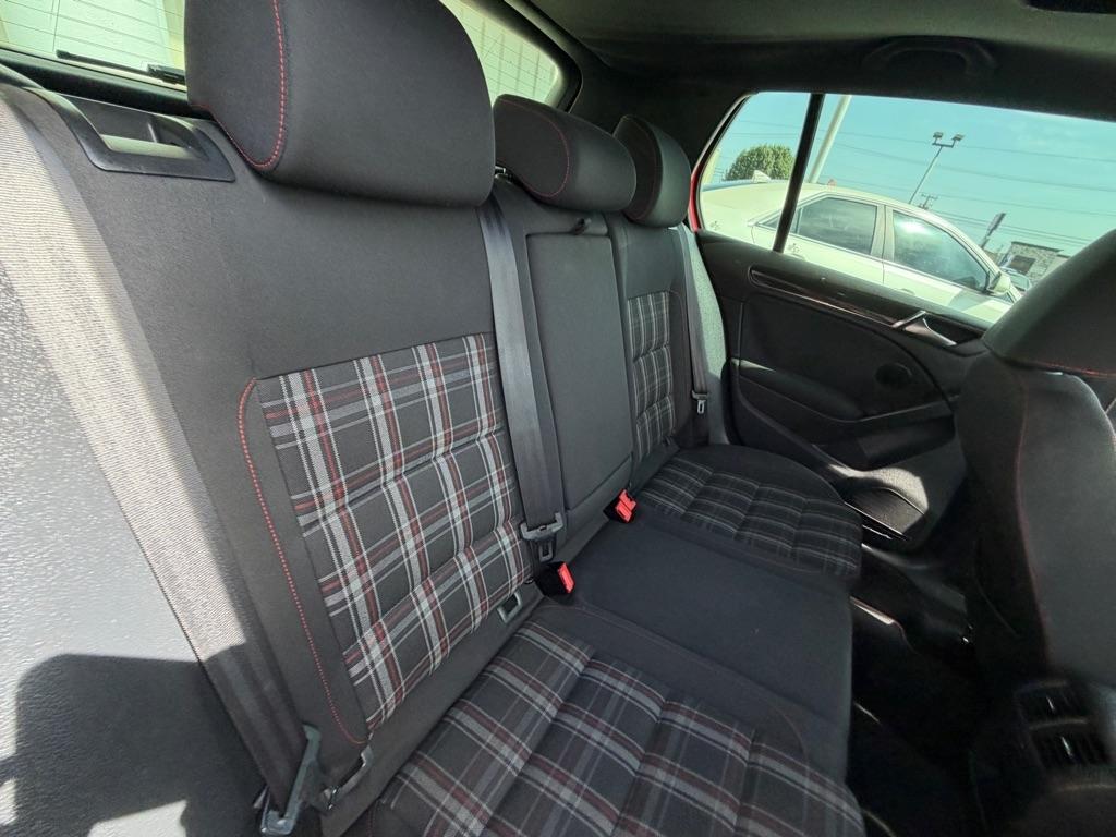 Volkswagen GTI 4-door 2013